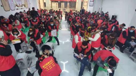 门店内训，讲完当场出去约客户，当天约当天算